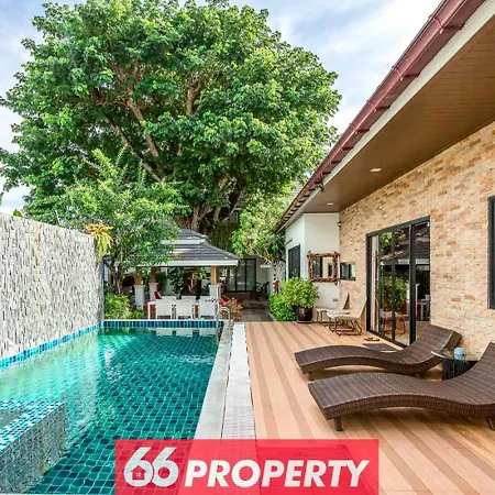 Twin Peaks Villa Near Shopping Hub